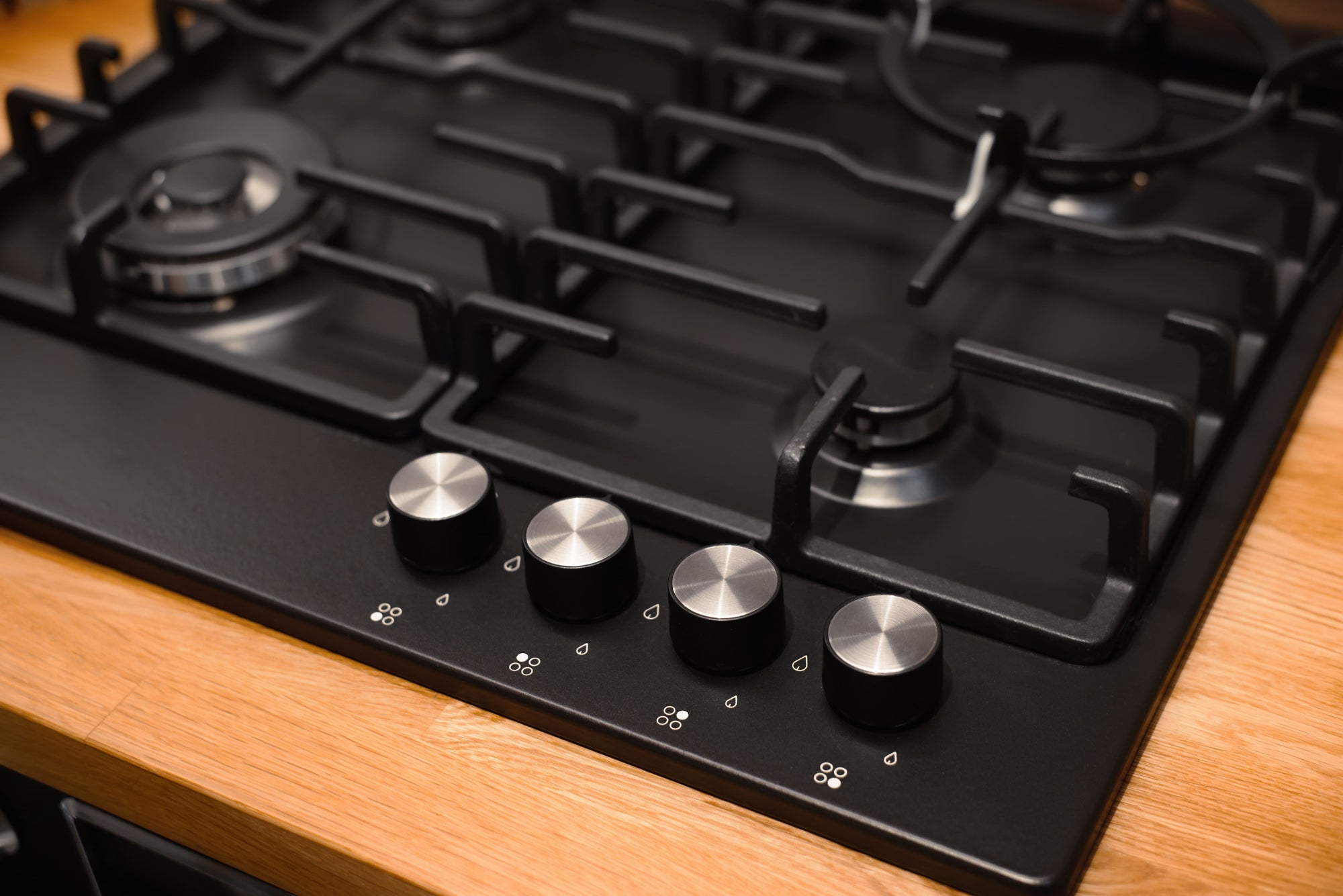 3-burner vs 4-burner gas stove cooktop comparison