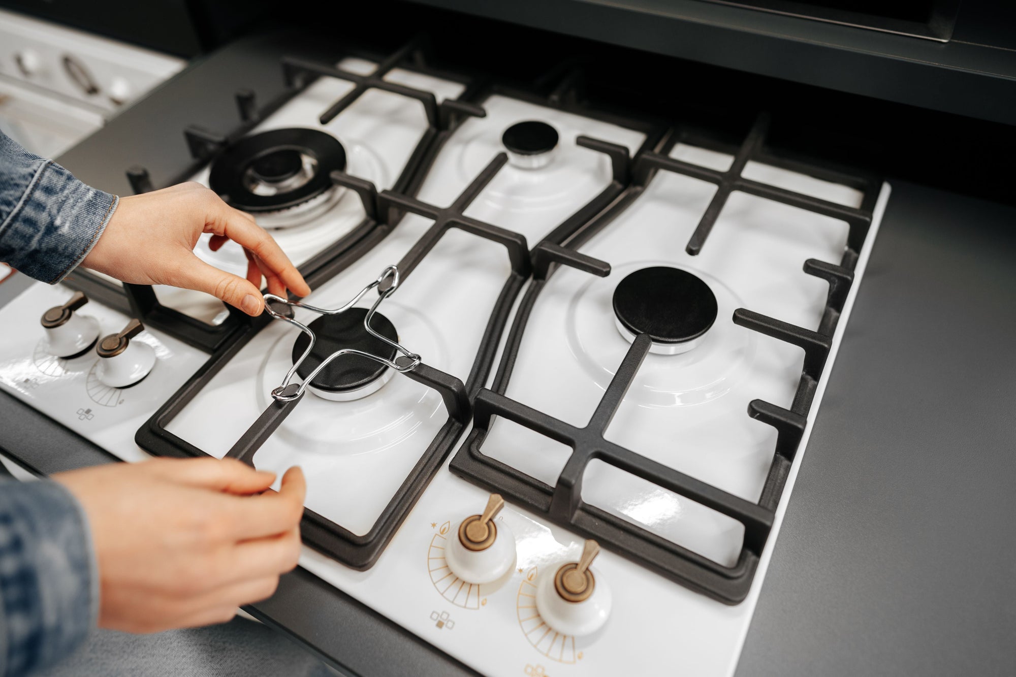 How to Install Kitchen Hob at Home: Step-by-Step Guide