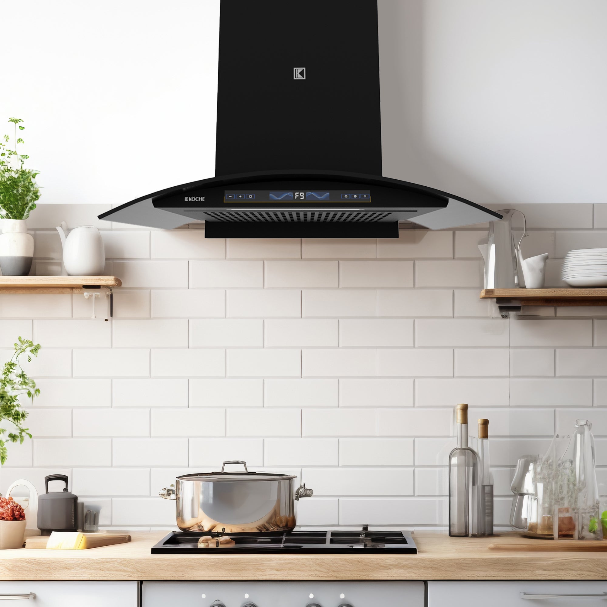 Köche Enzo 75 BLDC Chimney installed in a modern kitchen.