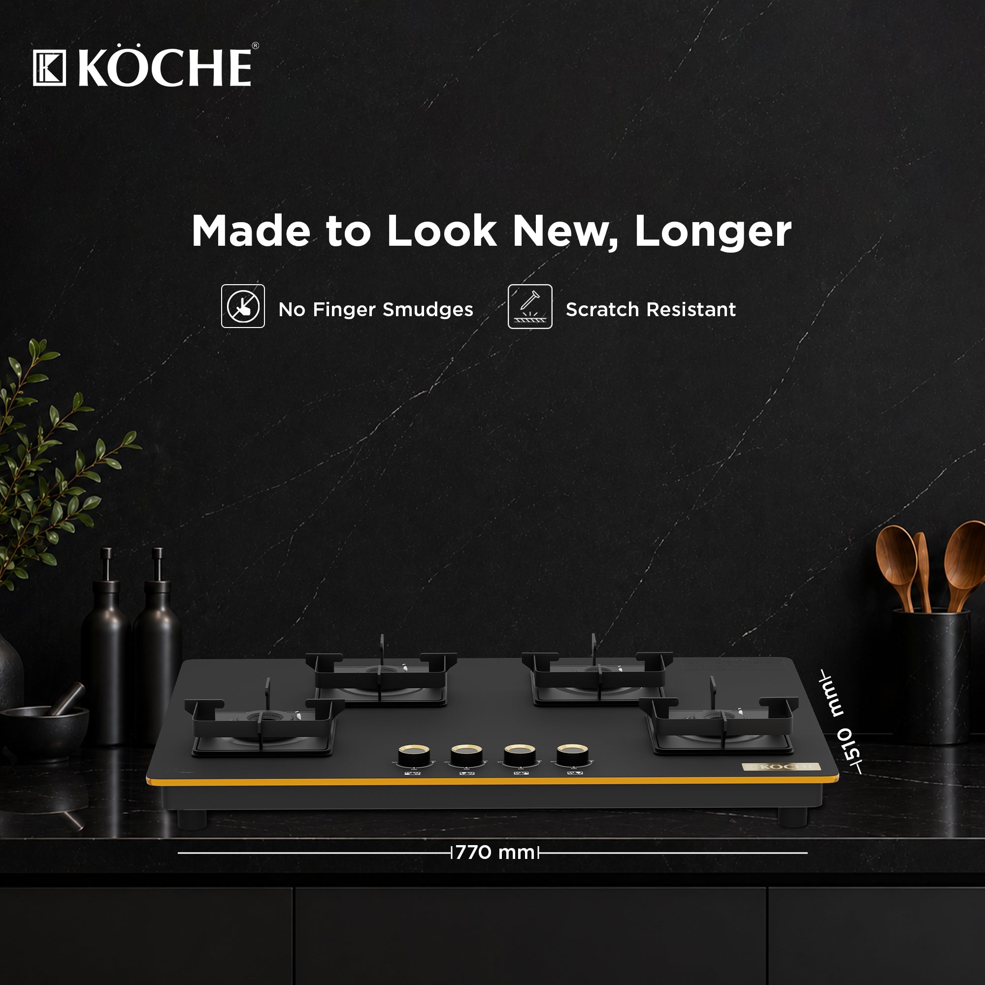 Köche Nova 4-burner gas hob with black glass surface and gold accent